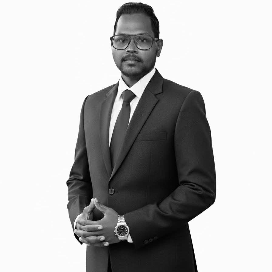 إِنَّا لِلّهِ وَإِنَّـا إِلَيْهِ رَاجِعونَ

ތެލެސީމިއާ ސޮސައިޓީގެ ކުރީގެ ޗެއާޕާސަން ޢަބްދުލް މުޢިއްޒު ޙަސަން ވަނީ ތެލެސީމިއާ ކުދިންގެ ޙައްގުގައި ގިނަ މަސައްކަތް ތަކެއް ކުރައްވާފައި.

ކުރީ ސަރުކާރާ އެކު ތެލެސީމިއާ ސެންޓަރުގެ ޚިދުމަތް ރަނގަޅު ކުރުމަށާއި، އަދި ތެލެސީމިއާ ކުދިންނަށް