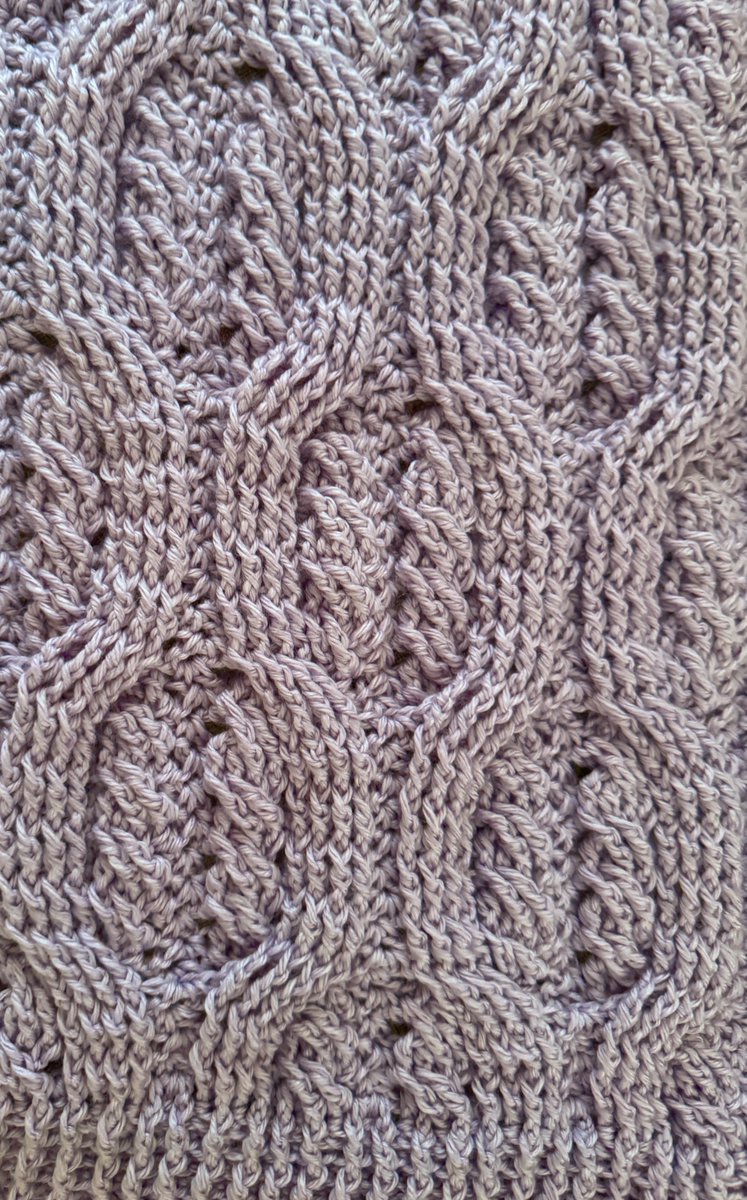 The Wisteria Throw is now available on my YouTube channel! Pattern information for Etsy &amp; LoveCrafts in the video description. youtube.com/watch?v=vKEMmu…