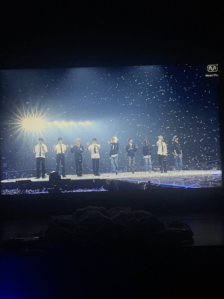 💙 소중한 제로즈들과 함께💙
<a href="/_sung_hanbin/">하늘</a> <a href="/wuuj80905/">은박지</a>