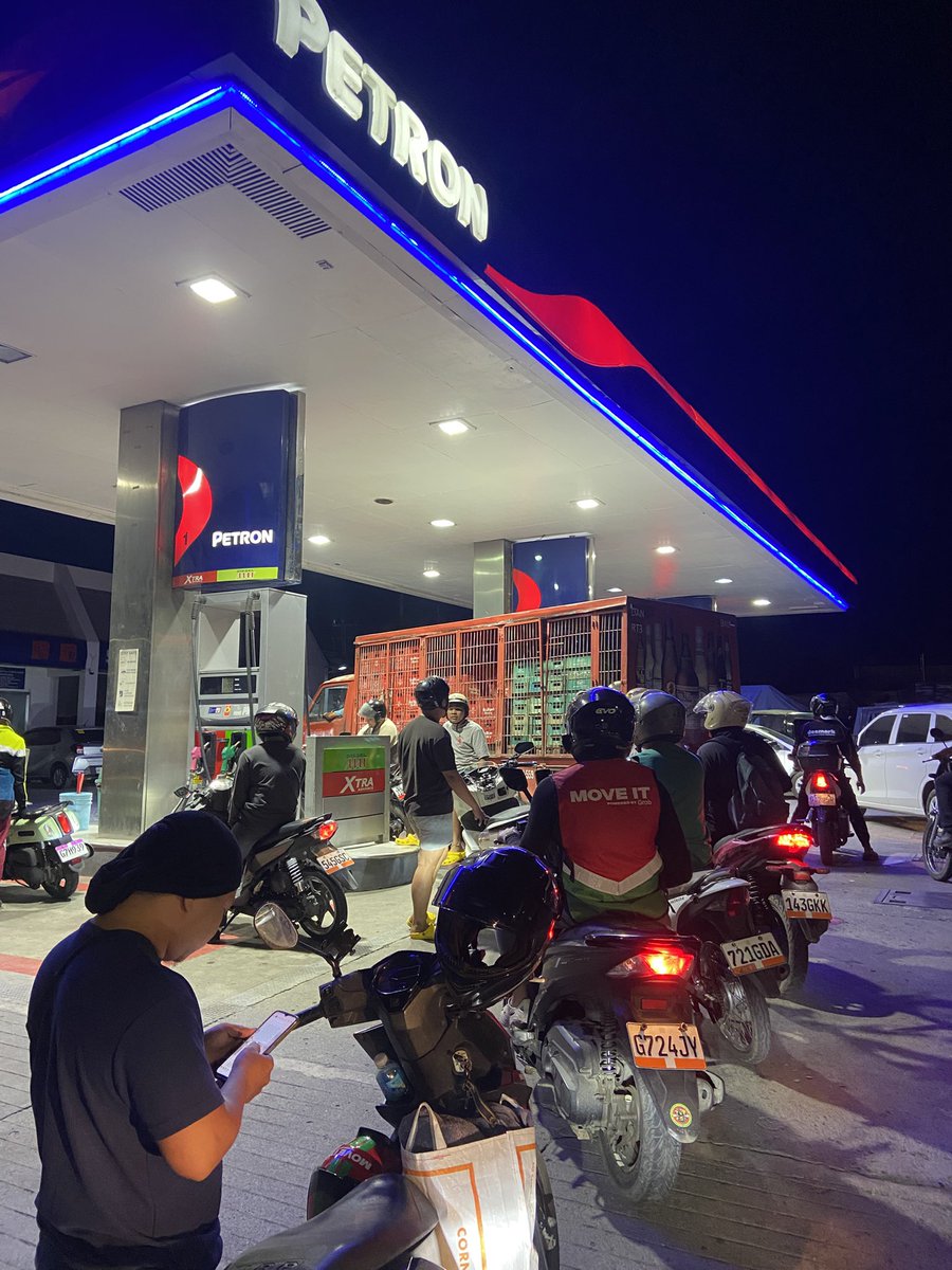 devilking🌹 tweet media