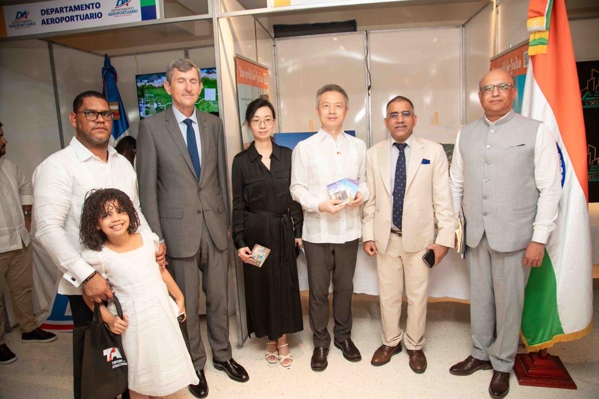 India in Dominican Republic & Haiti tweet media