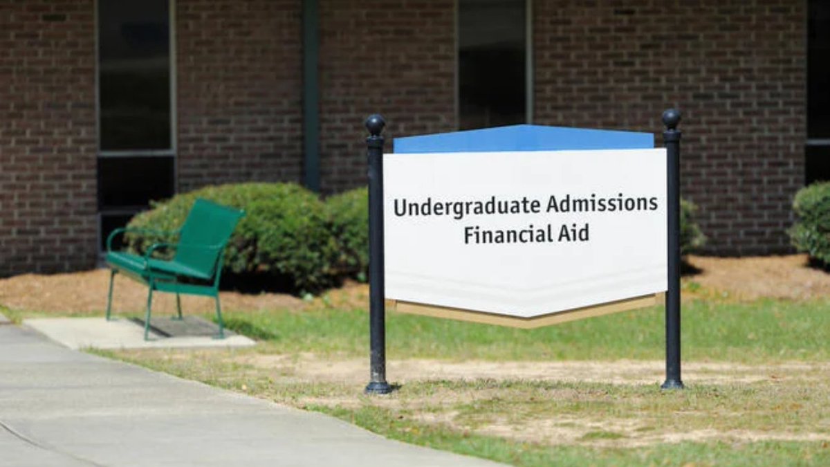 Inside Higher Ed tweet media