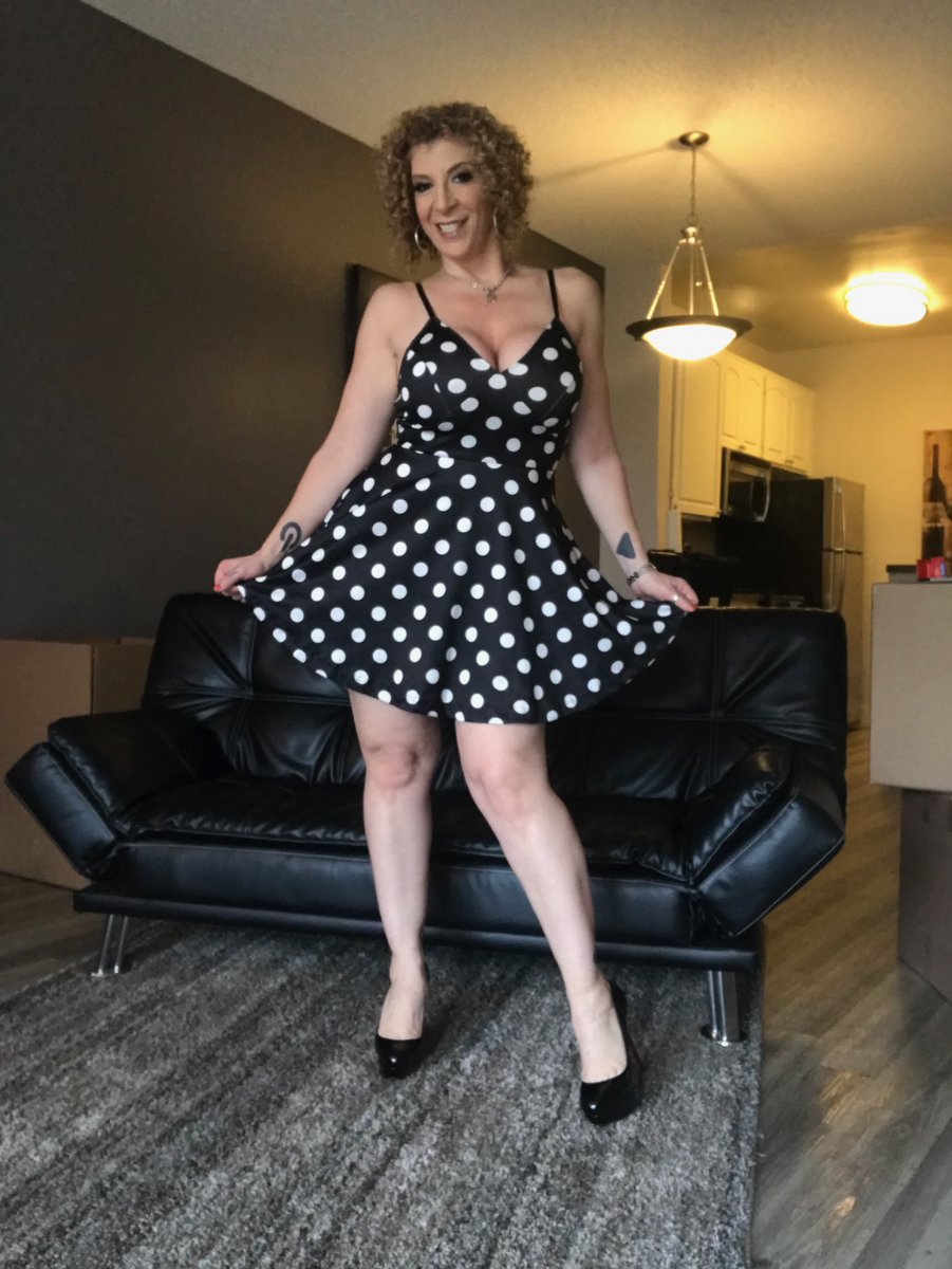 Sara Jay SFW Official tweet media