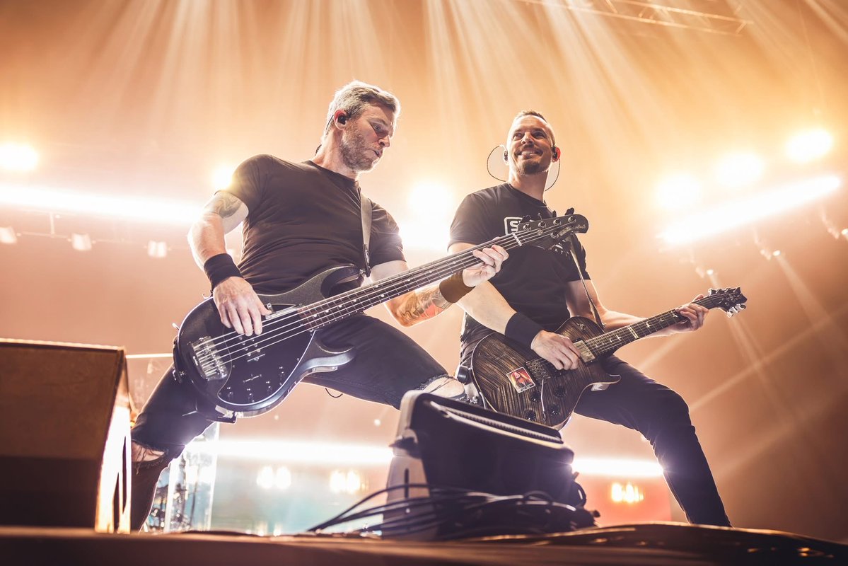 Alter Bridge tweet media