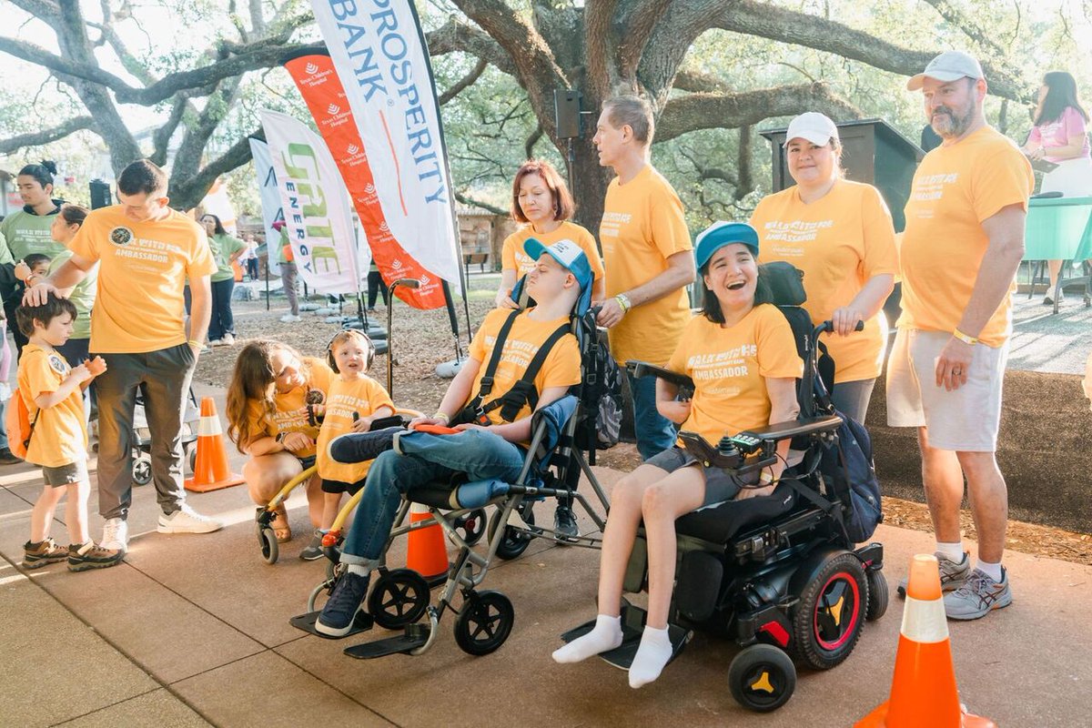 BridgingApps tweet media