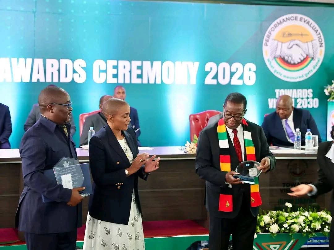 timothy mutonhori tweet media