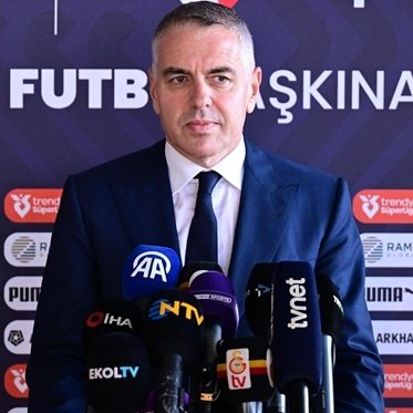 Metin Öztürk: "Saygısızlara, seviyesizlere adaletin tokadı geldi. 

Suçsuz insanların günahını alan herkesin utanarak özür dilediği günleri görmemiz dileğiyle…

“İstanbul Bölge Adliye Mahkemesi 32. Ceza Dairesi, Galatasaray Spor Kulübü Genel Sekreteri Eray Yazgan hakkında “7258