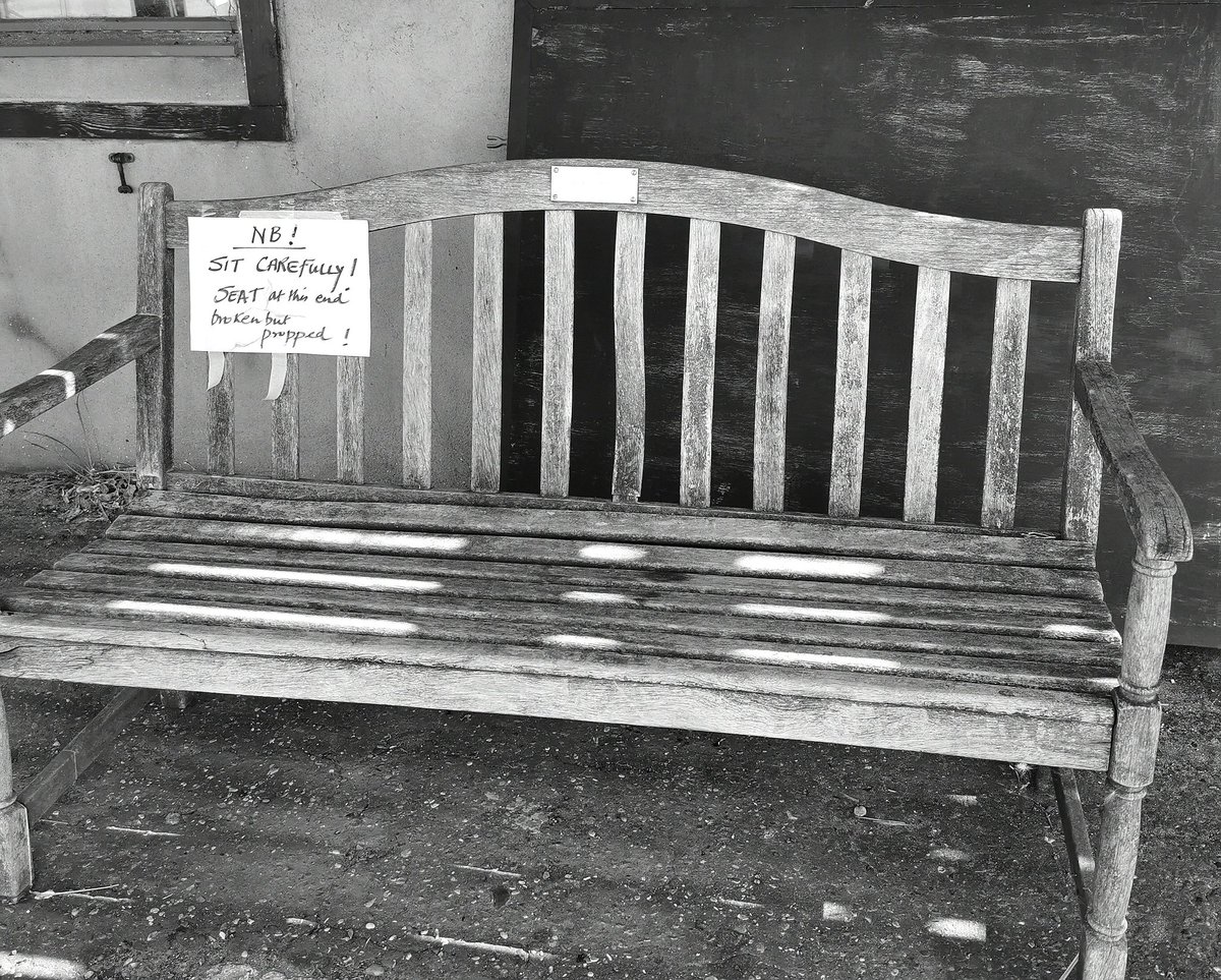 Connectthewrite's tweet image. @pmj_photos
#PMJWeeklyChallenge
#emptychair
I have many photo's in this category. Thought I'd share this one as perhaps most humorous?