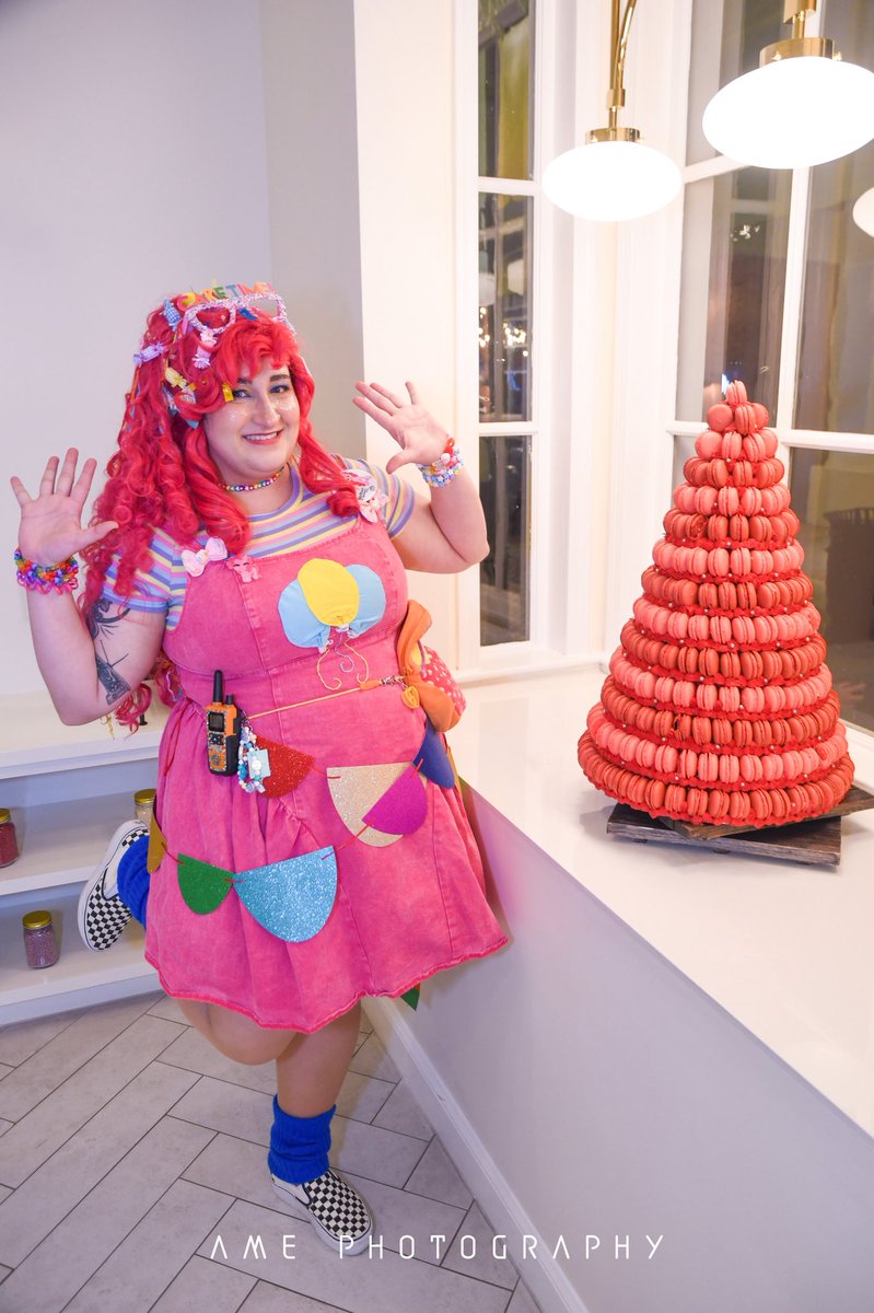 barababe28's tweet photo. “Isn't this exciting? Are you excited because I'm excited I've never been so excited, well, except for the time that I saw you walking into town and I went [gasp] but I mean really, who could top that?”
📸 ame photography 
#mlpcosplay #pinkiepie #katsucon https://t.co/j2OzB2NfWl