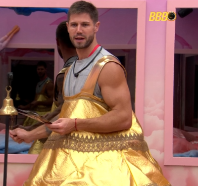 centralreality's tweet photo. Jonas: "Ai ó, tão dormindo, perderam 20 mil conto do Mercado Pago. Se tivesse acordado poderia ganhar 20 mil reais."

Marciele: "Tu acordado e não ganhou." #BBB26 https://t.co/yycYQOjm3c
