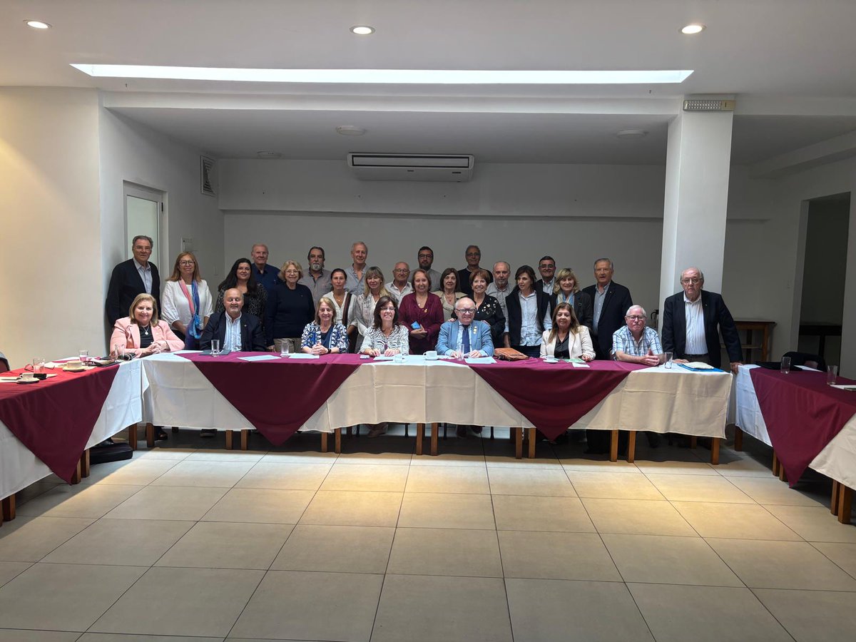 La Gobernación de Rotary D. 4975🇺🇾 realizó el 4o.Taller zonal de subvenciones de LFR para clubes de zona centro y Sur.
En 2025 fué en Colonia (clubes zona Oeste)
2do: San Carlos (zona Este)
3ro: Montevideo p/clubes de Canelones y Montevideo. 
El 5o.(y último): Rivera (zona norte)