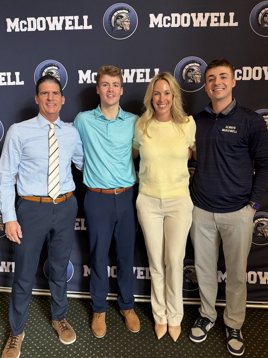 JulieBeck5's tweet photo. McDowell Basketball banquet.🏀🏆 Marcus 10th gr year! So proud of him on &amp; off the court.💙I love seeing Mason by Cliff’s side coaching. Ⓜ️ I couldn’t be more proud of Cliff for receiving the All-In Award! His work ethic is unmatched! He gives his heart &amp; soul to this program.❤️ https://t.co/cNSyV7eLtr