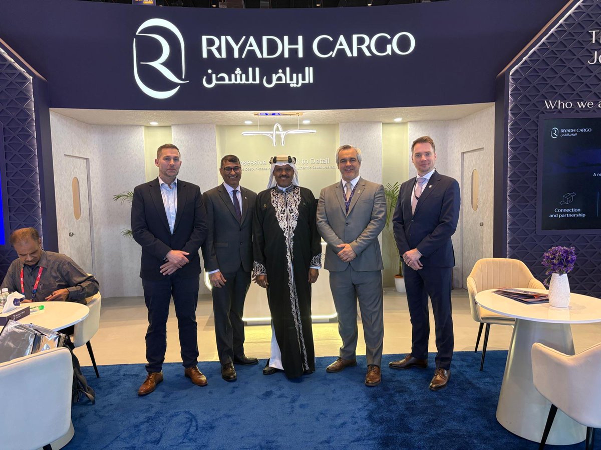 FlyUsGroup's tweet photo. FlyUs' Group Commercial Director, James Gidlow, was recently in Mumbai attending Air Cargo India.

It was great to connect with so many FlyUs customers and airline partners, including the Riyadh Cargo team.

#AirCargoIndia2026 #FlyUs #GSSA https://t.co/LDeQC2HeaO