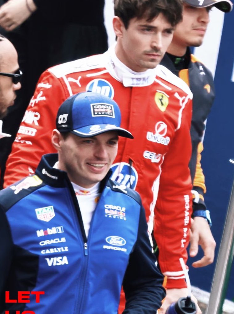 ¹⁶³³ tweet media