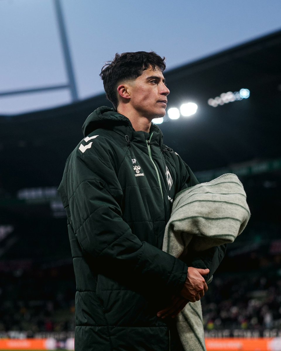 WerderUpdates's tweet photo. Ganz bittere Nachricht! 🤕
Julian #Malatini wird uns in dieser Saison nicht mehr zur Verfügung stehen können. Der Argentinier hat sich im Spiel gegen den 1. FSV Mainz 05 einen Riss des Syndesmosebandes im Sprunggelenk zugezogen.
Alle Infos 👉 https://t.co/TyCqPJLPj1
¡que te mejores! 🍀
#Werder