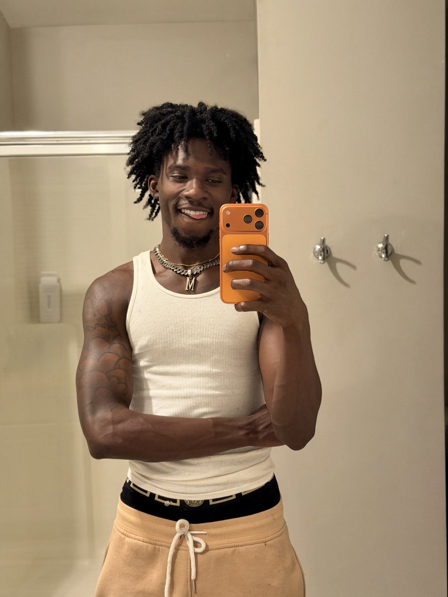 Thee MJ Johnson tweet media