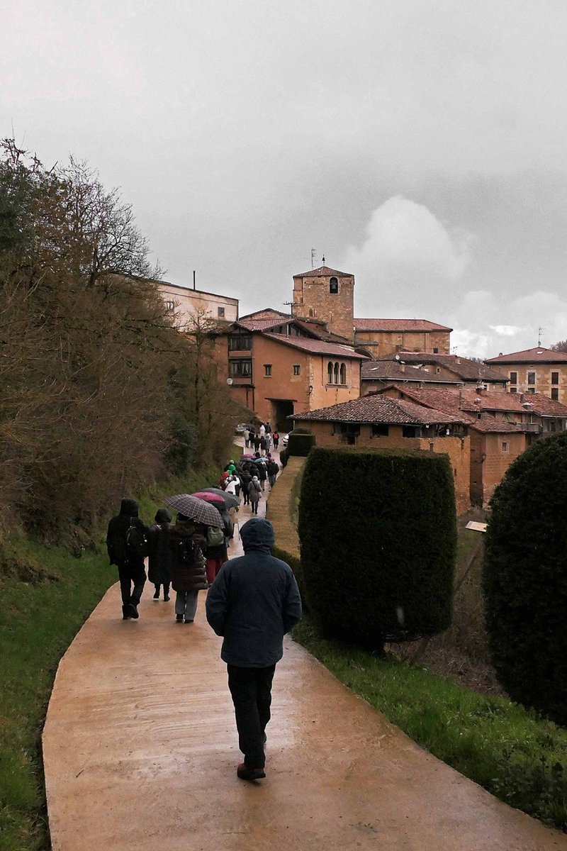 Álava Medieval/Erdi Aroko Araba tweet media