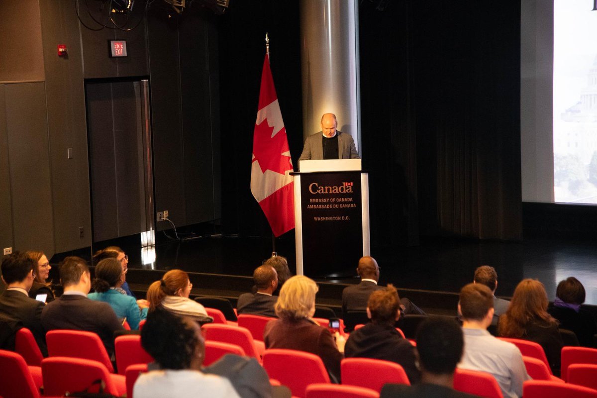 CanadaOAS's tweet photo. Honoured to inaugurate Francophonie Week at the OAS last Thursday alongside SG @LMushikiwabo of the OIF, Quebec Government Office in Washington, member states and other partners, featuring the film Une colonie by Geneviève Dulude‑De Celles. 🇨🇦🇫🇷🇭🇹
#Francophonie #Canada #OAS https://t.co/FfugW0OlhE