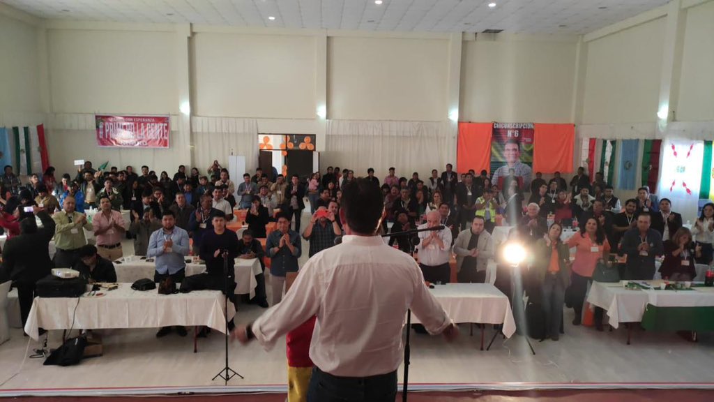 amedinaceli's tweet photo. Después de recorrer más de 100 municipios, hace 2 años se realizó el Encuentro Fundacional de “Primero la Gente”; hoy seguimos trabajando por la #Patria e integrando #Bolivia con el mundo.

#VivaBolivia https://t.co/b1P6Ewi1IK