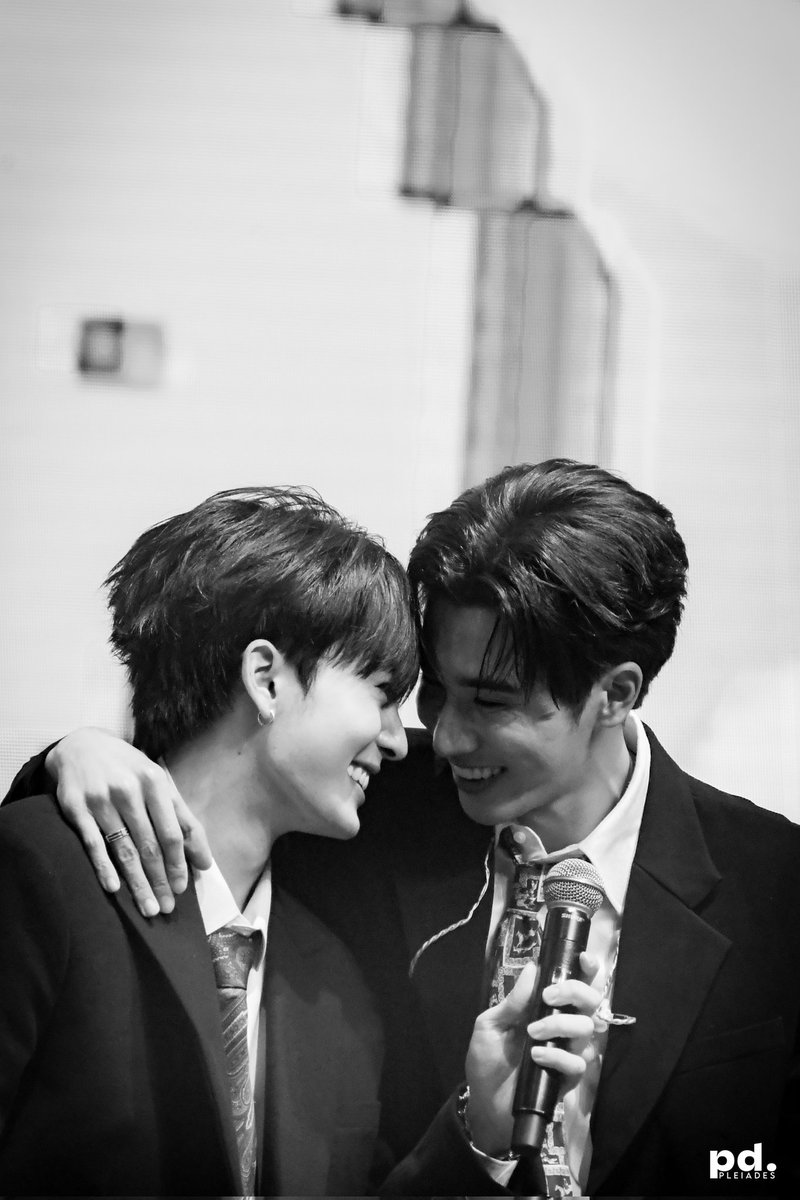 Now n' Forever 🖤🤍

#PerthSanta #เพิร์ธแซนต้า