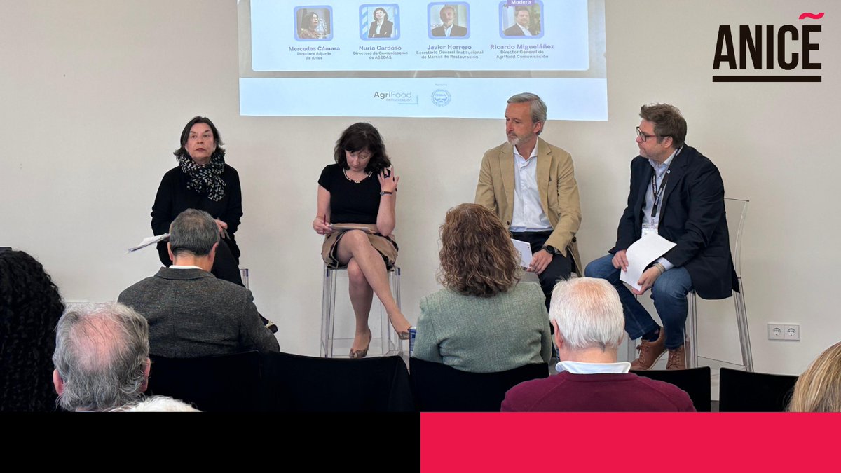 ♻️¿Cómo puede la colaboración entre empresas y bancos de alimentos reducir el desperdicio alimentario?
<a href="/mercecvicario/">Mercedes Cámara</a>, Dtra. Adjunta #ANICE, ha participado en #AgriFoodTalks: Plan B FESBAL, aportando la visión de la industria cárnica para mejorar aprovechamiento y redistribución.