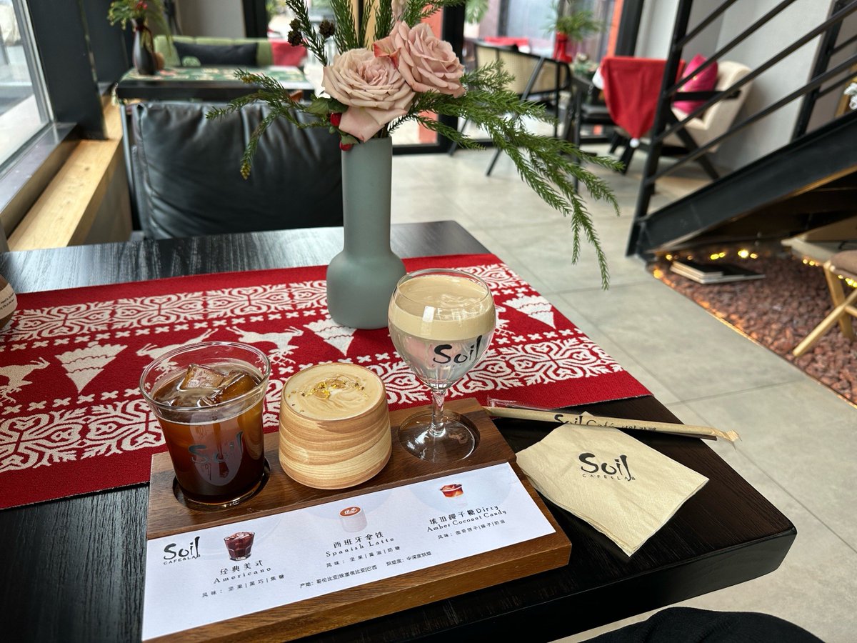 Akesl K|ber，CMT tweet media