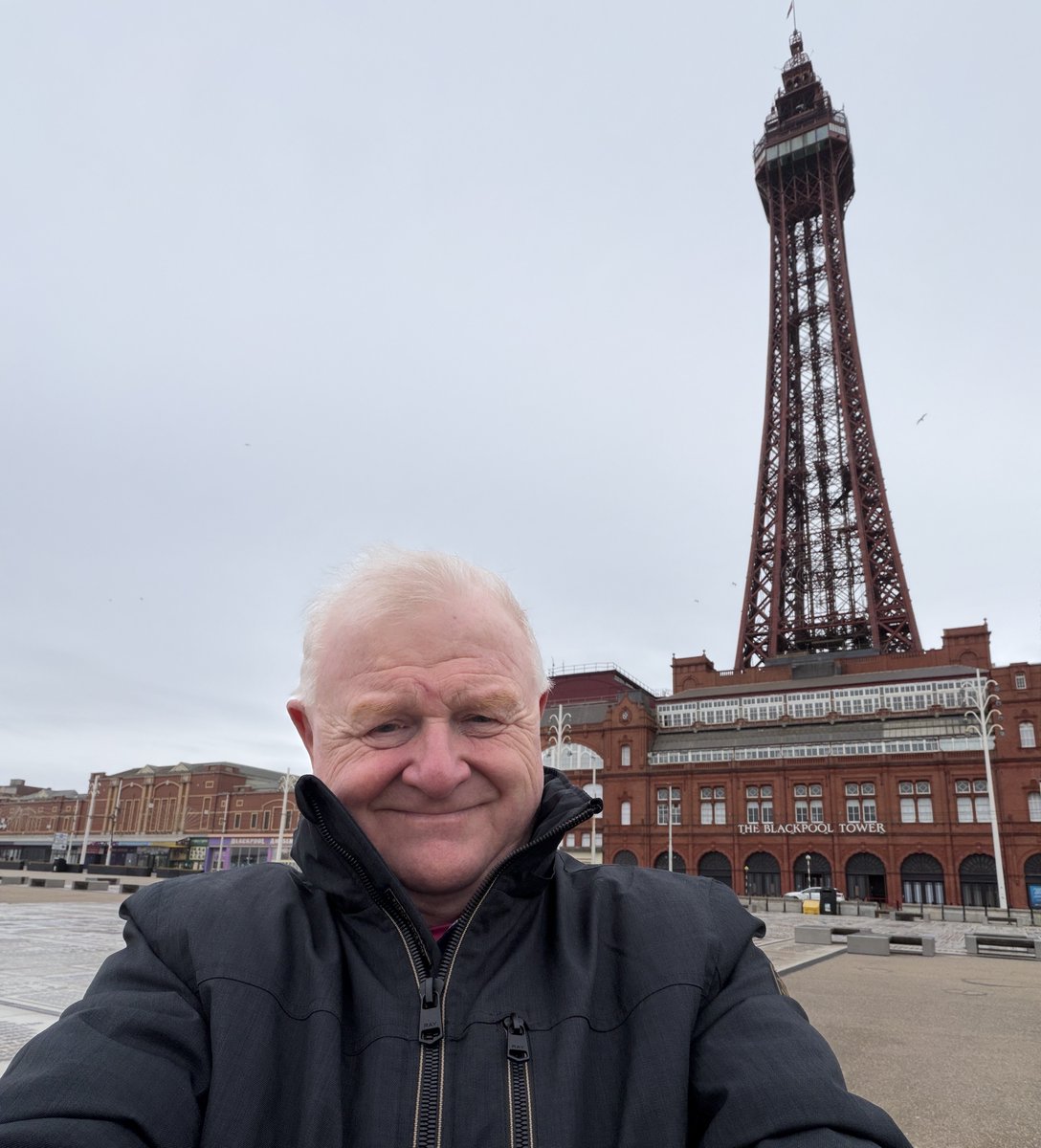 Nigel Vause tweet media