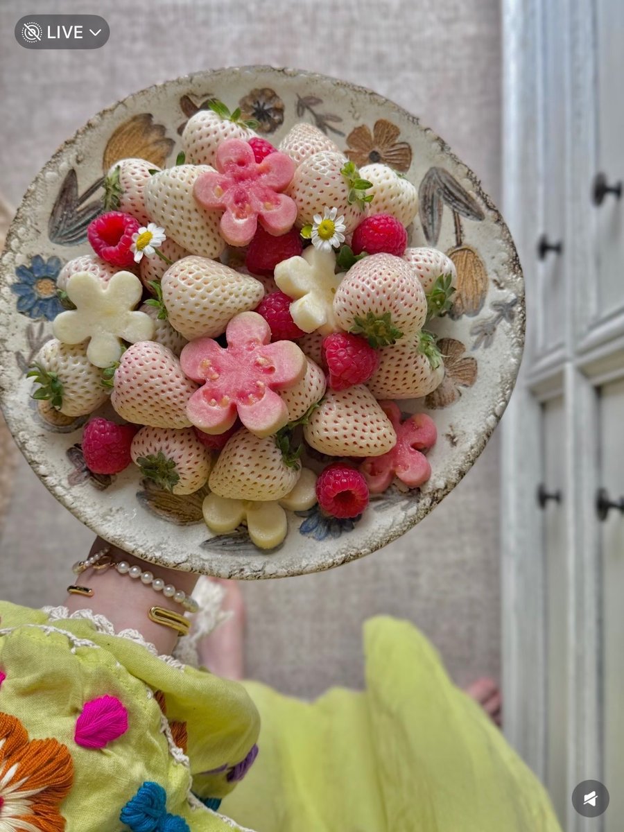 Fae°❀⋆. tweet media