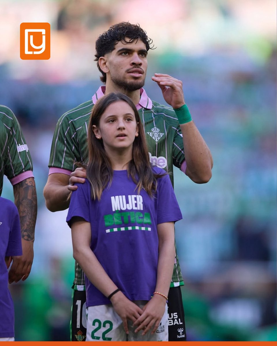 yabiladi_fr's tweet photo. Dans le cadre d’une initiative du Real Betis visant à rendre hommage aux mères des joueurs, l’international marocain Abdessamad Ezzalzouli a choisi le mot « Lwalida » sur son maillot. 🟢⚪️🇲🇦
#Ezzalzouli #RealBetis #Lwalida #Maroc https://t.co/YUnXLq6Txg