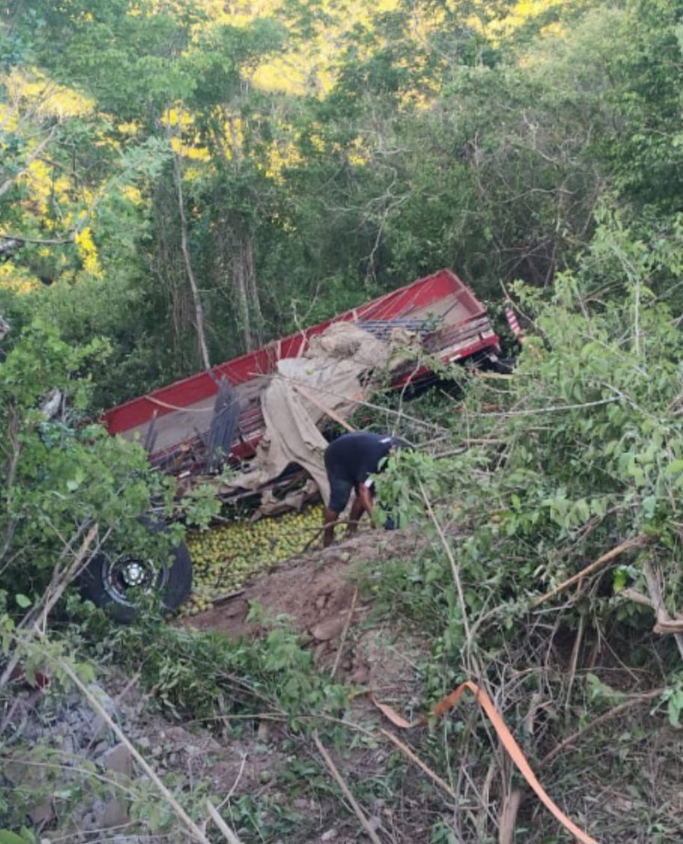 JailtonSantana_'s tweet image. Os sinistros foram registrados em São Cristóvão, São Domingos, Lagarto, Aracaju, Capela e Simão Dias. O BPRv reforça a importância da prudência e do respeito às normas de trânsito para evitar novos acidentes.