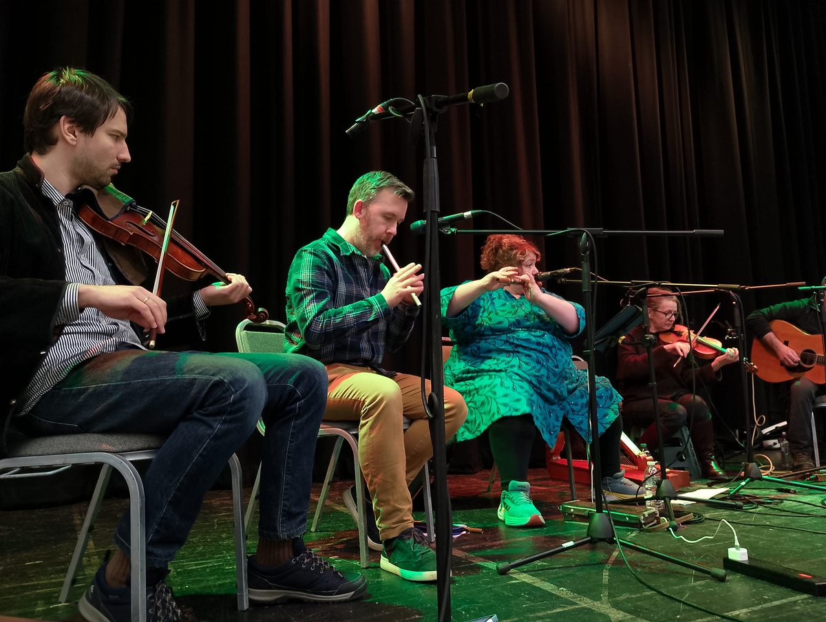 One Education tweet media