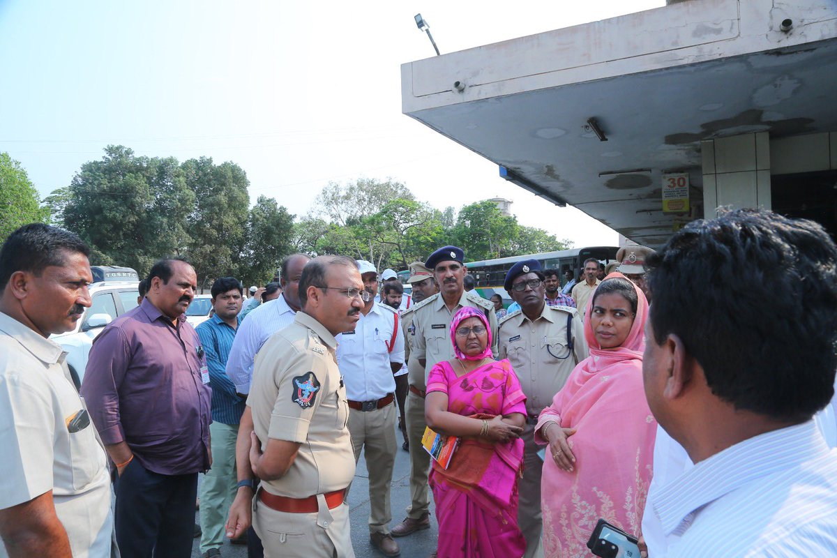 Guntur Collector tweet media