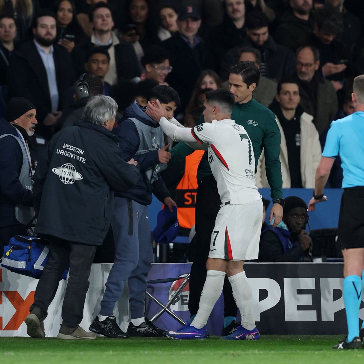 Instant Foot ⚽️ tweet media