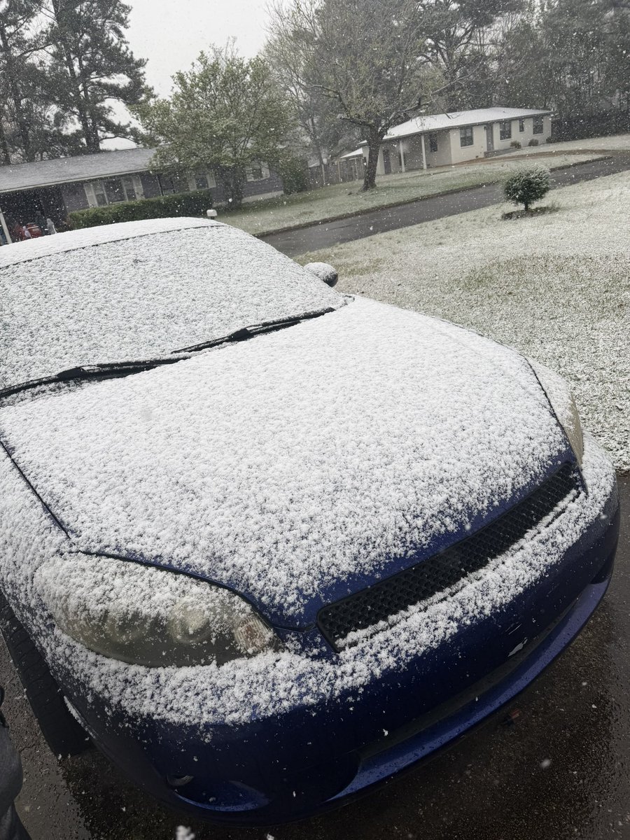 Snackiee Chann tweet media