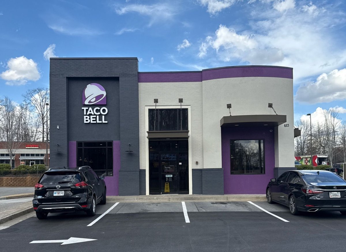 iVueit App tweet media