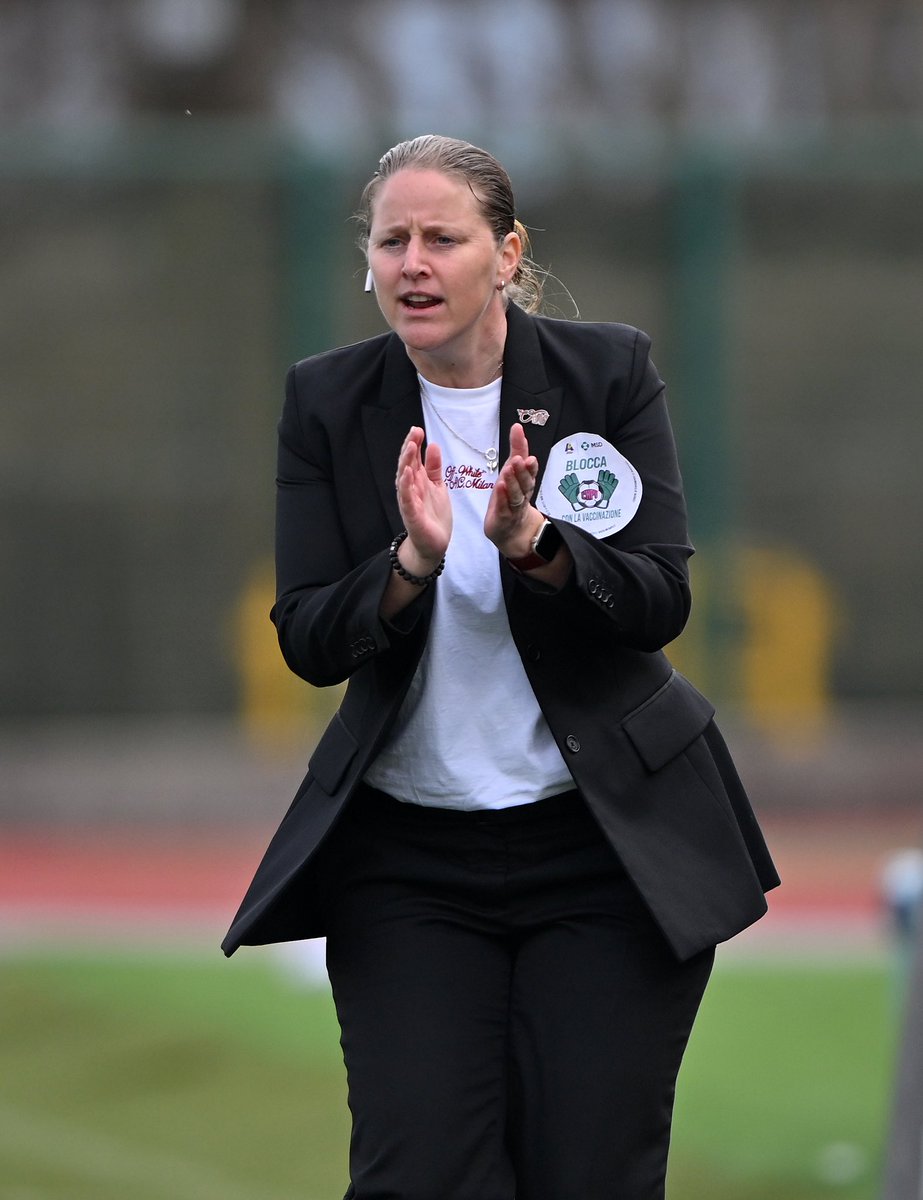 Suzie_B_3's tweet image. Important win against Juventus!

Great team performance and a strong willingness to win from everyone on the pitch. Proud of the fight, the mentality and the way we worked for each other 🔴⚫️

#teamperformance #teamwork #awaywin #fighttogether #proudcoach