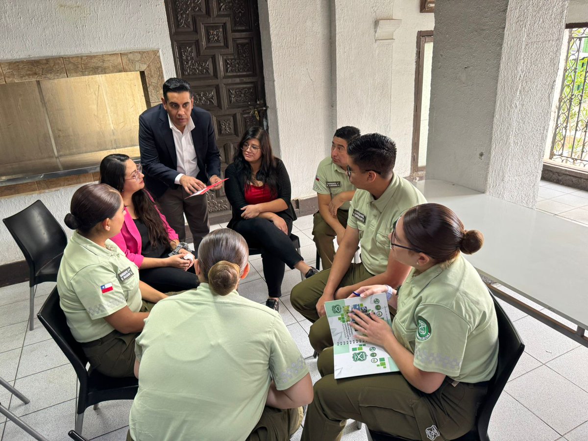 Carabineros Derechos Humanos y Prot. de la Familia tweet media
