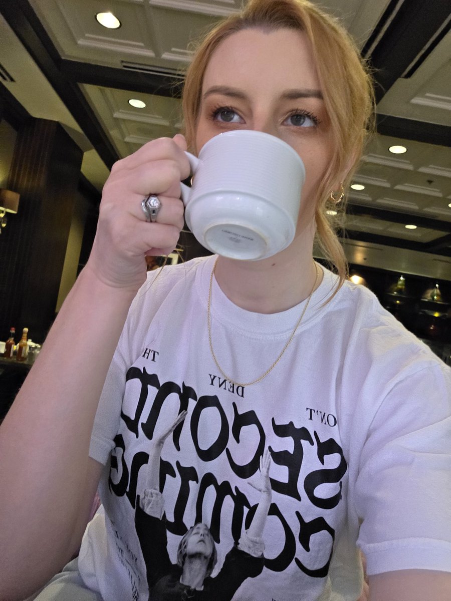 Chelsea Rebecca 💀🥩 tweet media