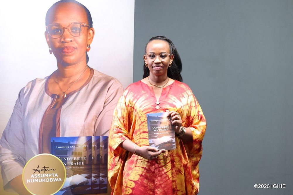 Numukobwa Assumpta aherutse kumurika igitabo yise “L’Université m’a trahie” ugenekereje mu Kinyarwanda bivuga “Kaminuza yarantegushye”. Yaganiriye na IGIHE agaruka ku buhamya bwe muri Jenoside yakorewe Abatutsi.

Jenoside yakorewe Abatutsi mu 1994 yasanze Numukobwa yiga mu mwaka