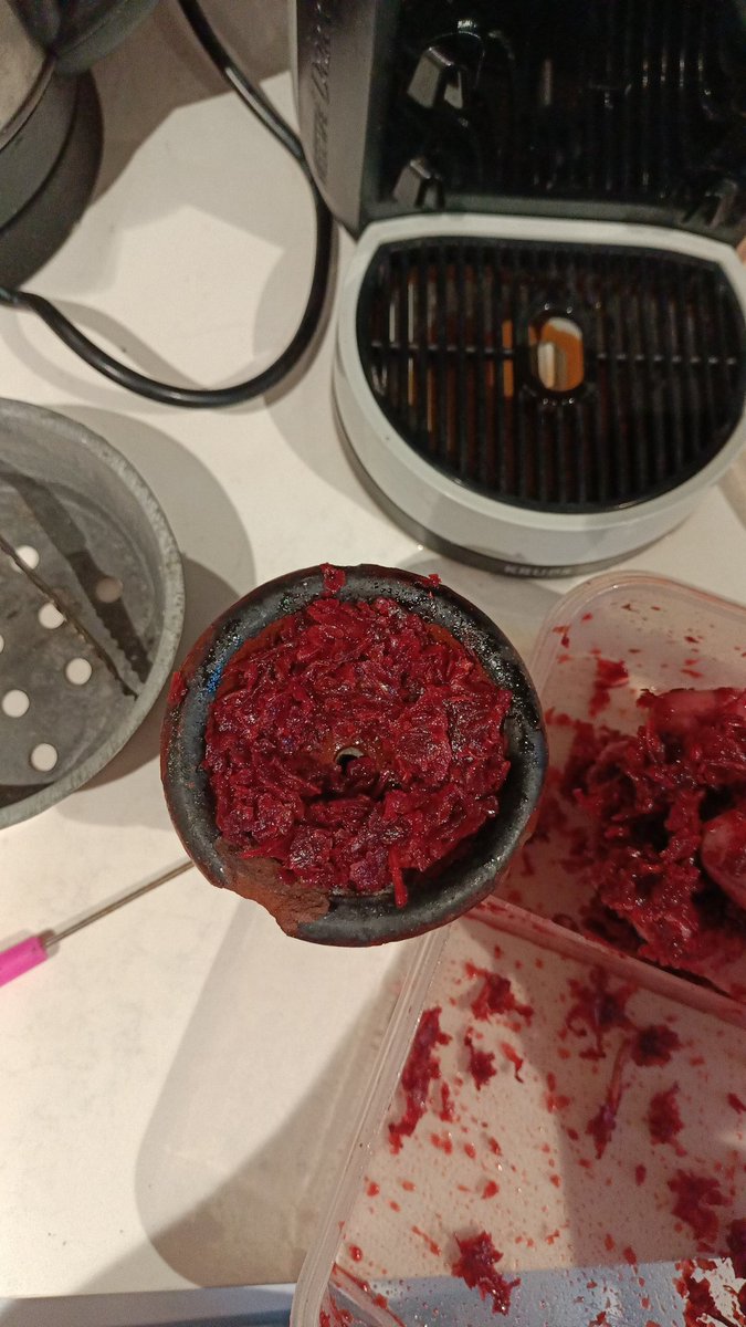 سُلا. tweet media