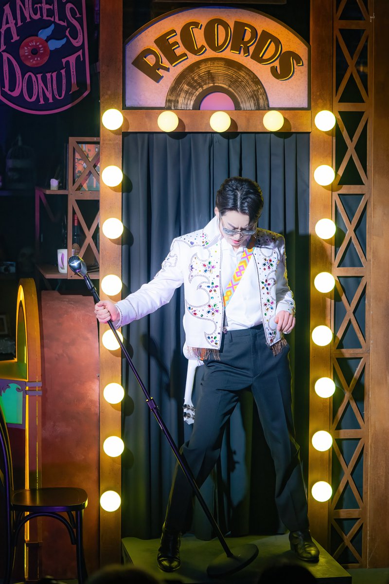 ๐๐๐ tweet media