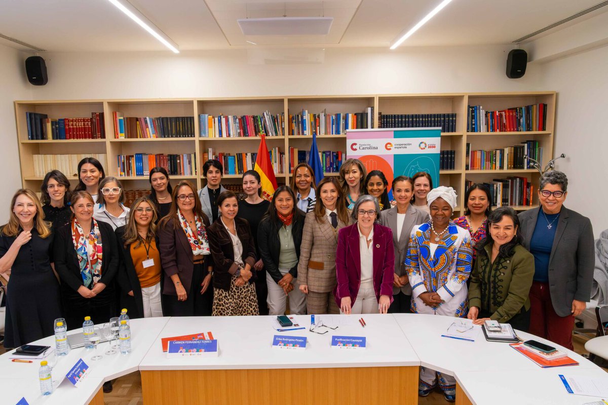 Fundación Carolina tweet media