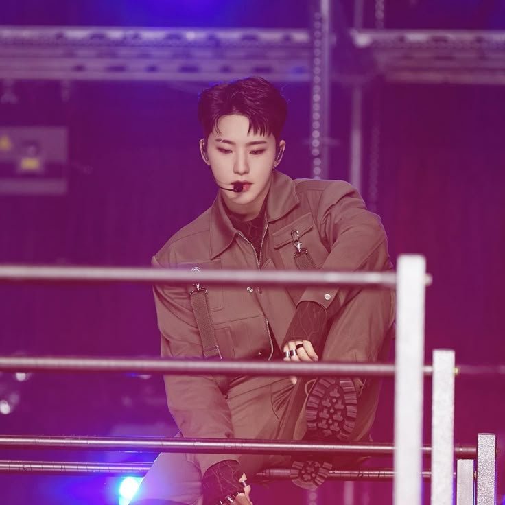 How many days until OT13 SVT return? tweet media