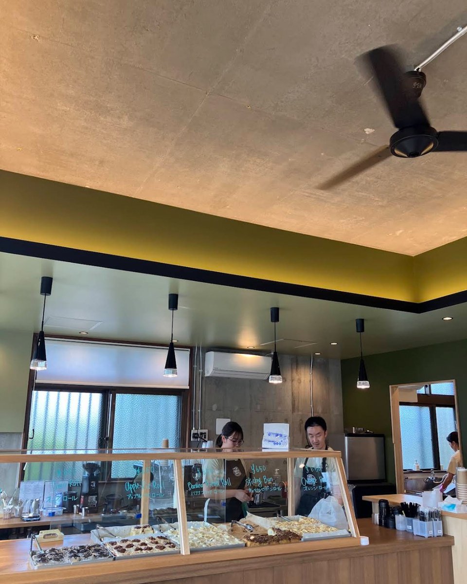 MakeStickers tweet media