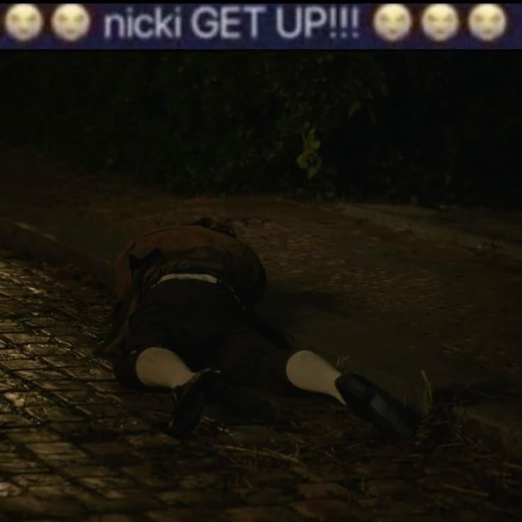 Panic 🦇༉‧₊˚ tweet media