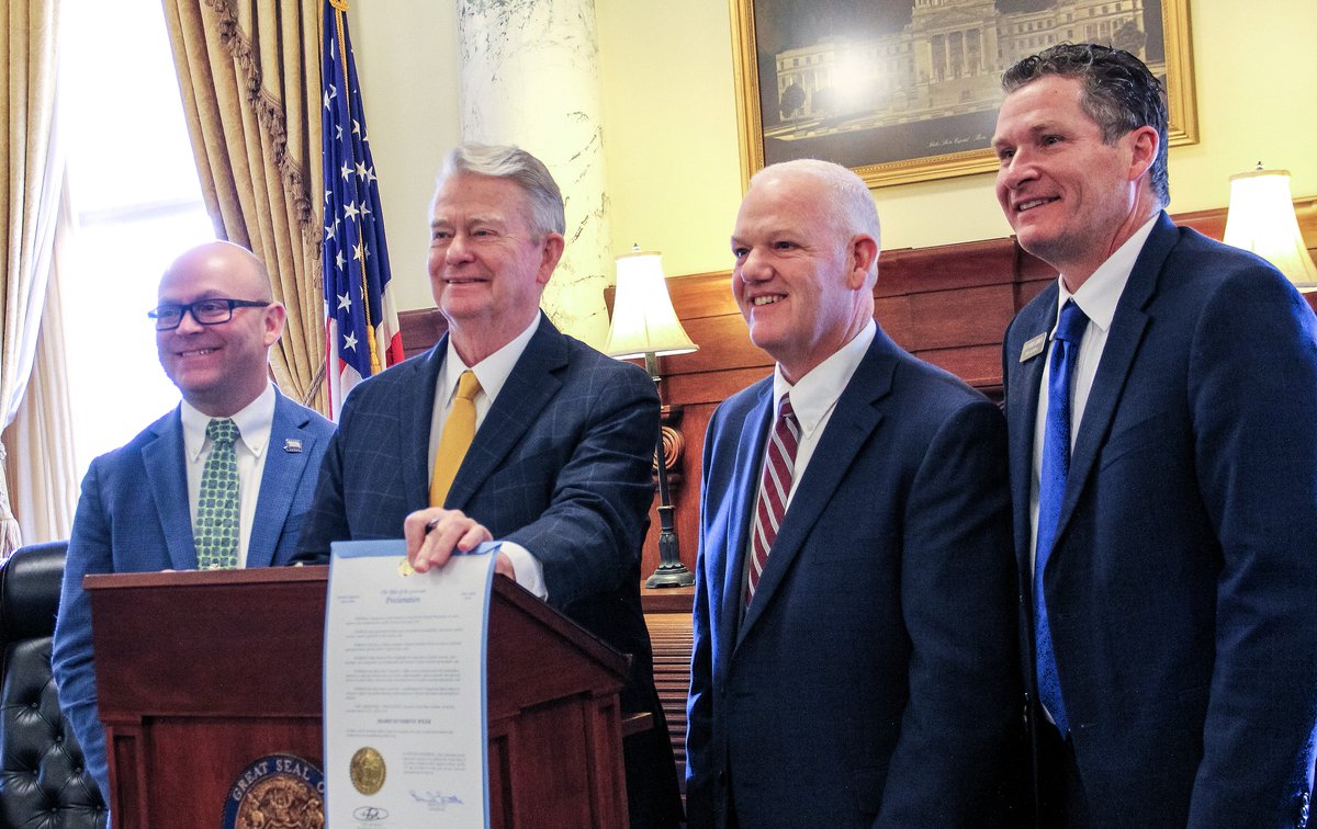 Brandon D Woolf tweet media