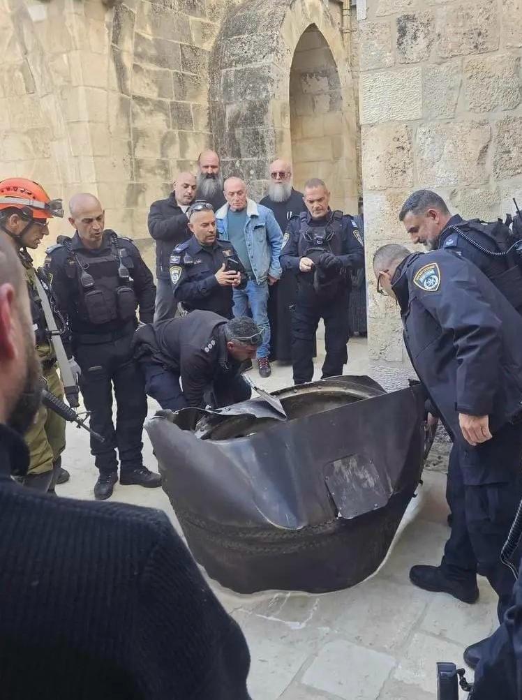 نير حسون Nir Hasson ניר חסון tweet media