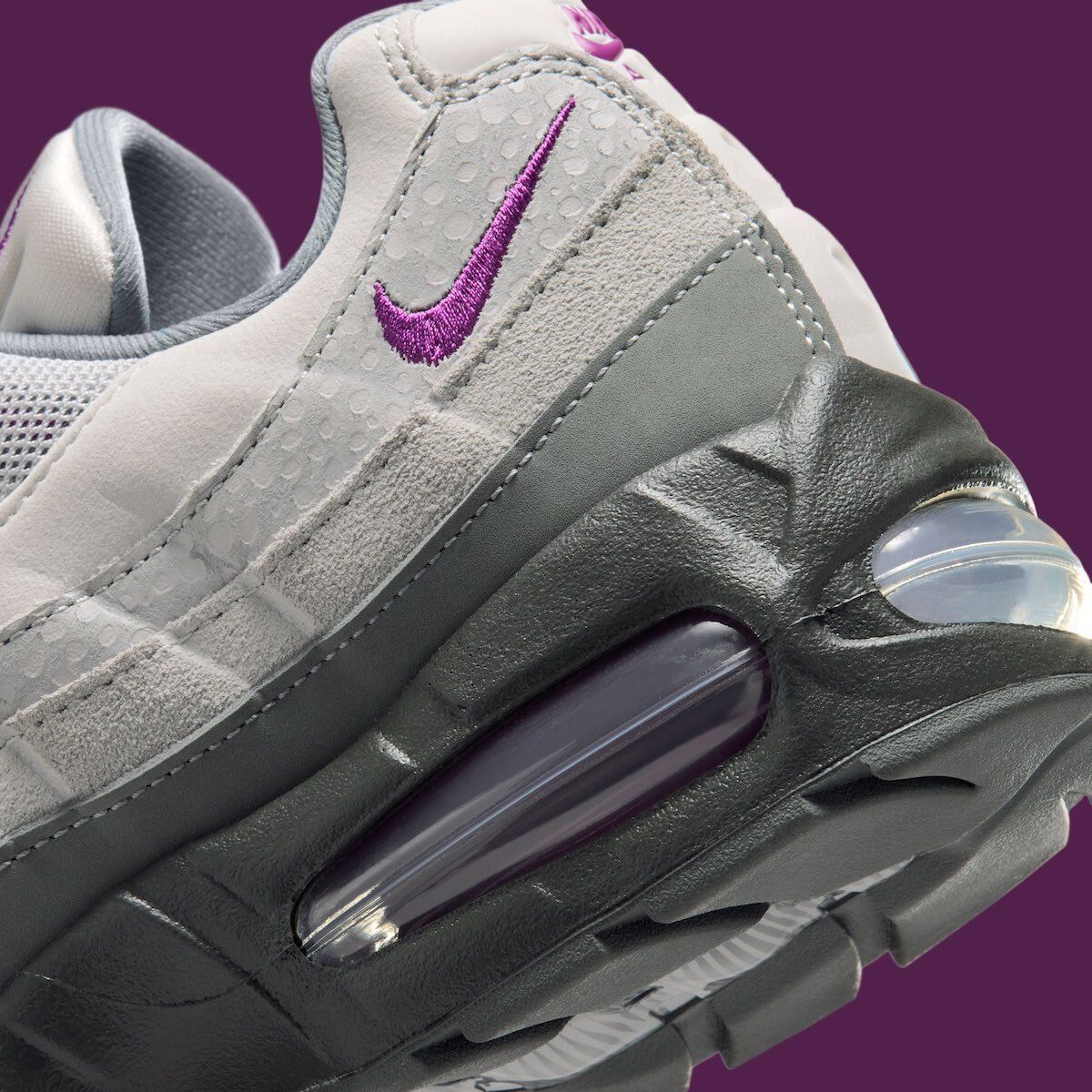 JustFreshKicks tweet media