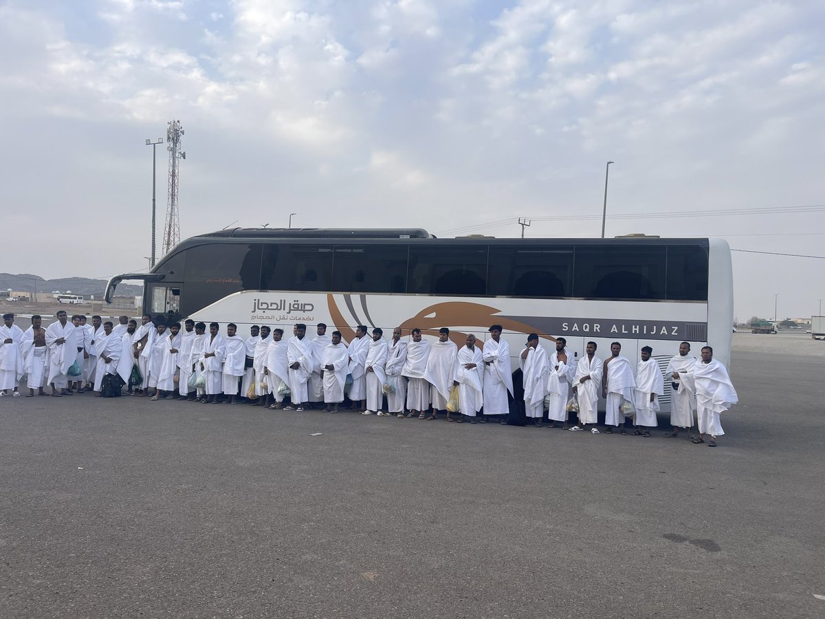 omig314's tweet photo. بفضلٍ من الله انطلقت هذا اليوم 27 رمضان رحلتان رقم [15 - 16] تحمل 90 معتمراً لأداء مناسك العمرة
بتبرع من فاعلين خير
كتب الله لهم الأجر وجعل ما قدموا ذخراً لهم يوم القيامة.

وتُعد هذه الرحلات خاتمة رحلات العمرة لهذا الموسم، نسأل الله أن يبارك في كل من ساهم ودعم وشارك في هذا العمل https://t.co/TCCZnaZQmc