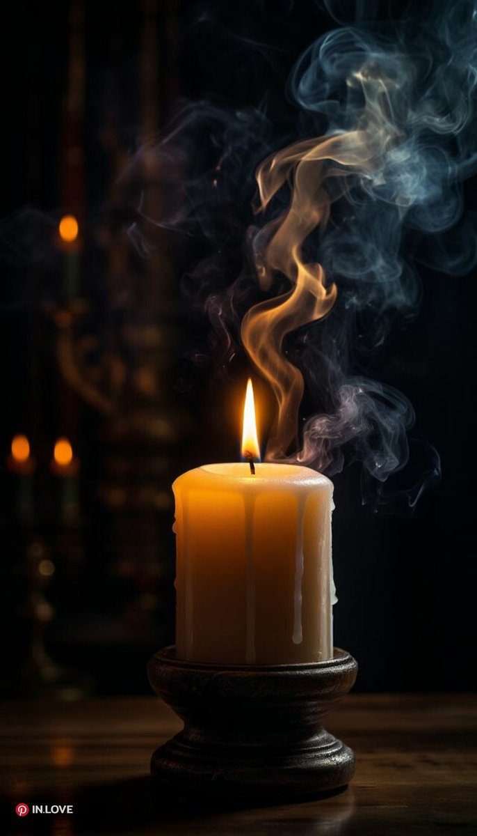ruhinrhyme's tweet photo. #OurPoetryX @OurPoetryX 
#Prompt  -Uneasy-

The candle flame, a captive star,
Flickers #uneasy in the air,
It jumps and twists, but can't get far,
A captive to its own despair. https://t.co/TQ9luHdY4I